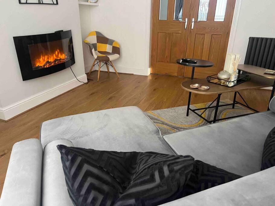 Anfield Home Sleeps 5 Close To Lfc Free Parking Λίβερπουλ Εξωτερικό φωτογραφία