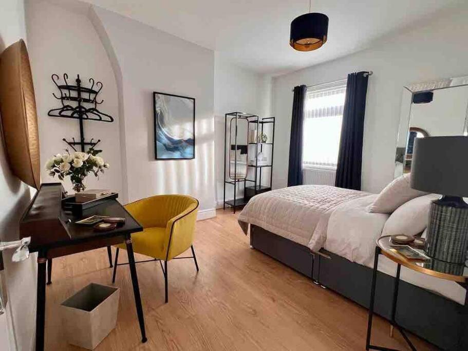 Anfield Home Sleeps 5 Close To Lfc Free Parking Λίβερπουλ Εξωτερικό φωτογραφία