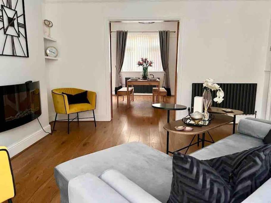 Anfield Home Sleeps 5 Close To Lfc Free Parking Λίβερπουλ Εξωτερικό φωτογραφία