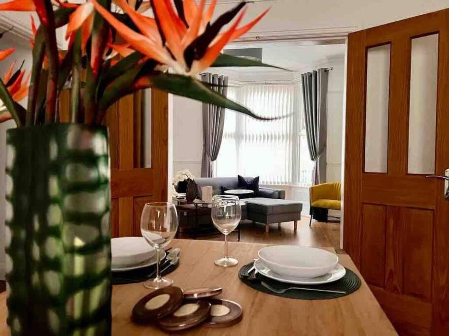 Anfield Home Sleeps 5 Close To Lfc Free Parking Λίβερπουλ Εξωτερικό φωτογραφία