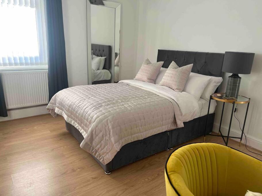 Anfield Home Sleeps 5 Close To Lfc Free Parking Λίβερπουλ Εξωτερικό φωτογραφία